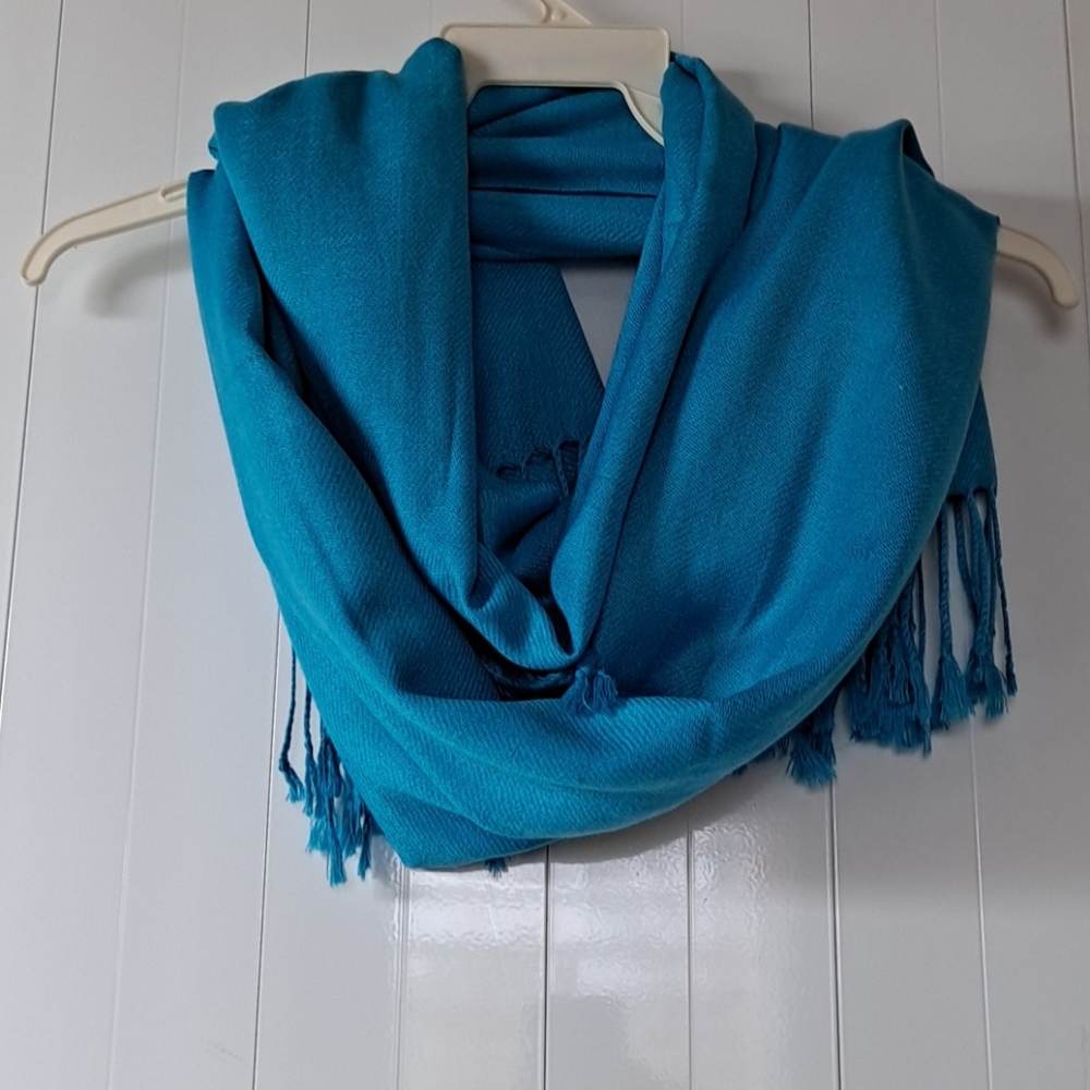 Pashmina / Wrap - Picture 2 of 5